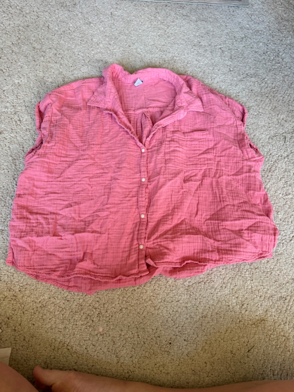 Old Navy Rose Pink Short-Sleeve Button-Down Shirt - Picture 2 of 5